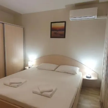 דירה Central Beach Ravda Apartments *